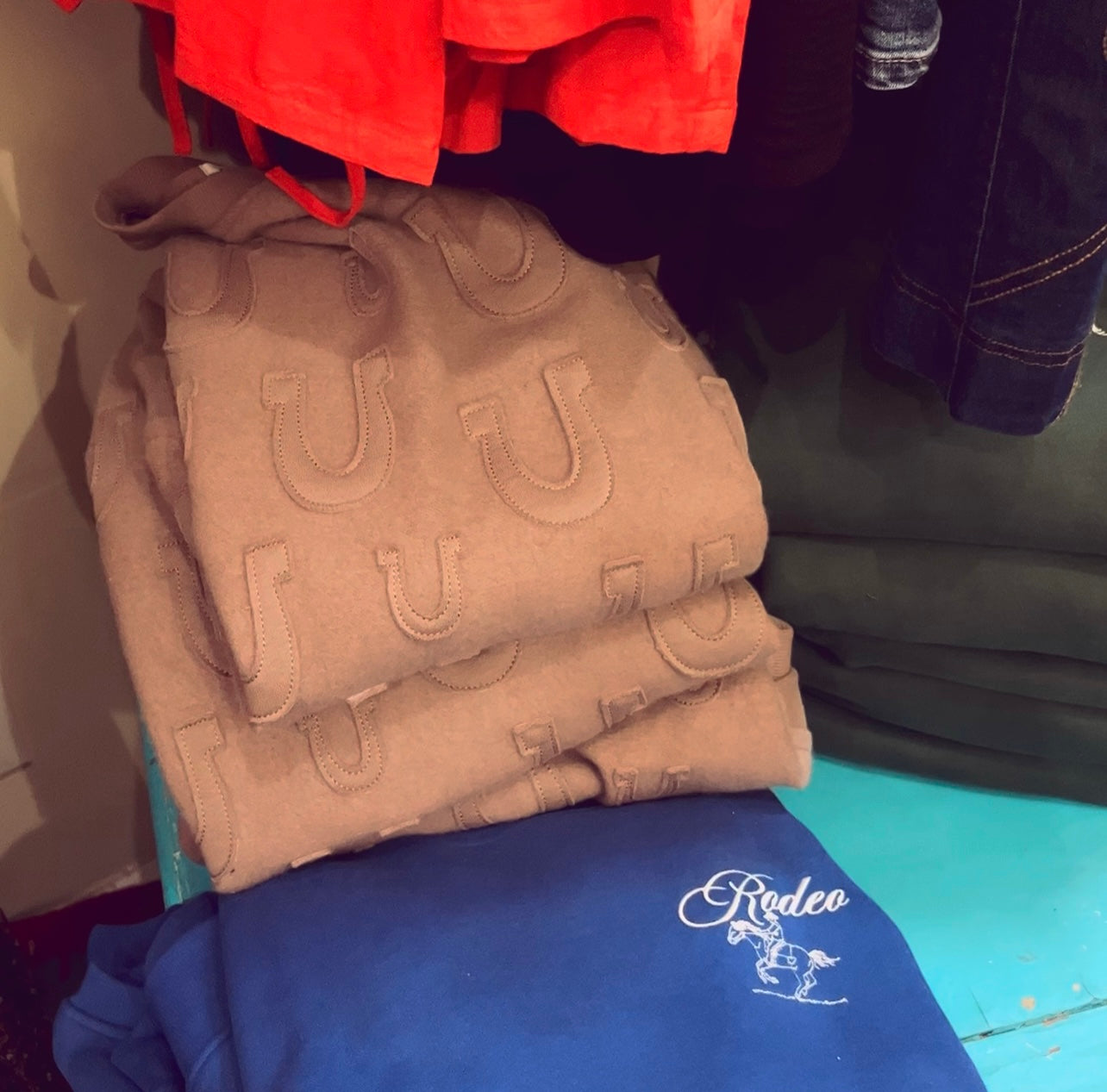 Horseshoe Mocha sweatshirt