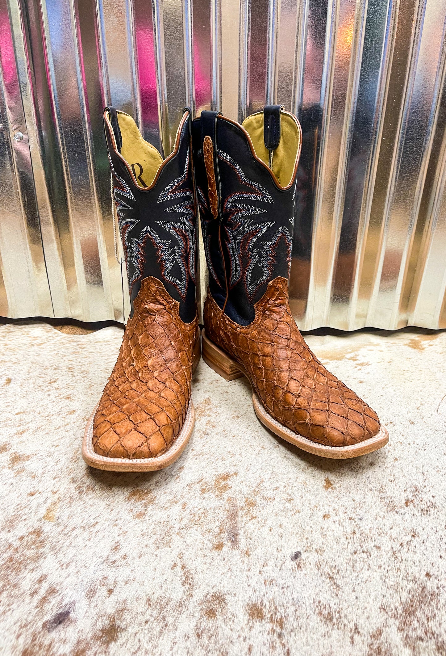 R Watson Men's Matte Cognac Pirarucu Square Toe Western Boots RW7802-2
