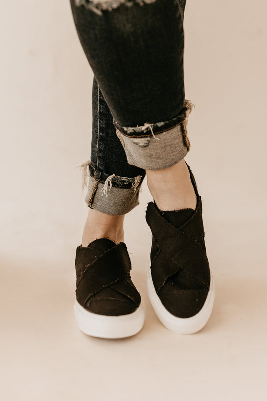 Very G Ivette Sneaker in Black