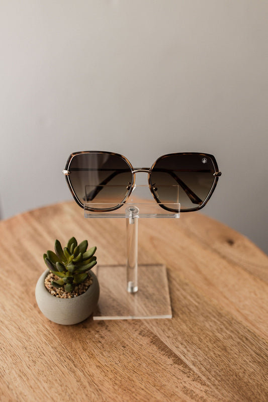 American Bonfire Vibes Sunglasses in Tortoise